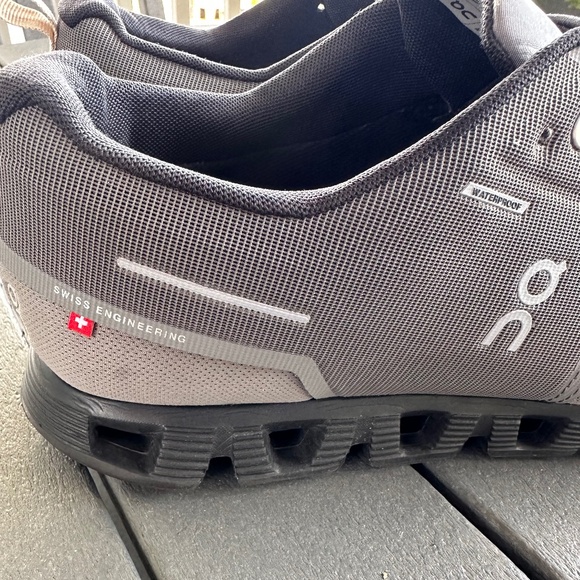 On Cloud 5 Waterproof 14 - Picture 3 of 9